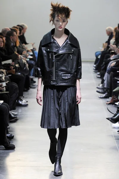Look 8